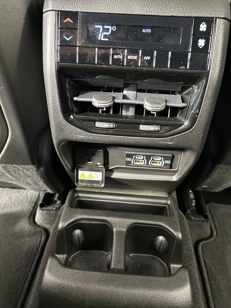 Used 2021 Jeep Grand Cherokee L Laredo AWD/4WD image 18