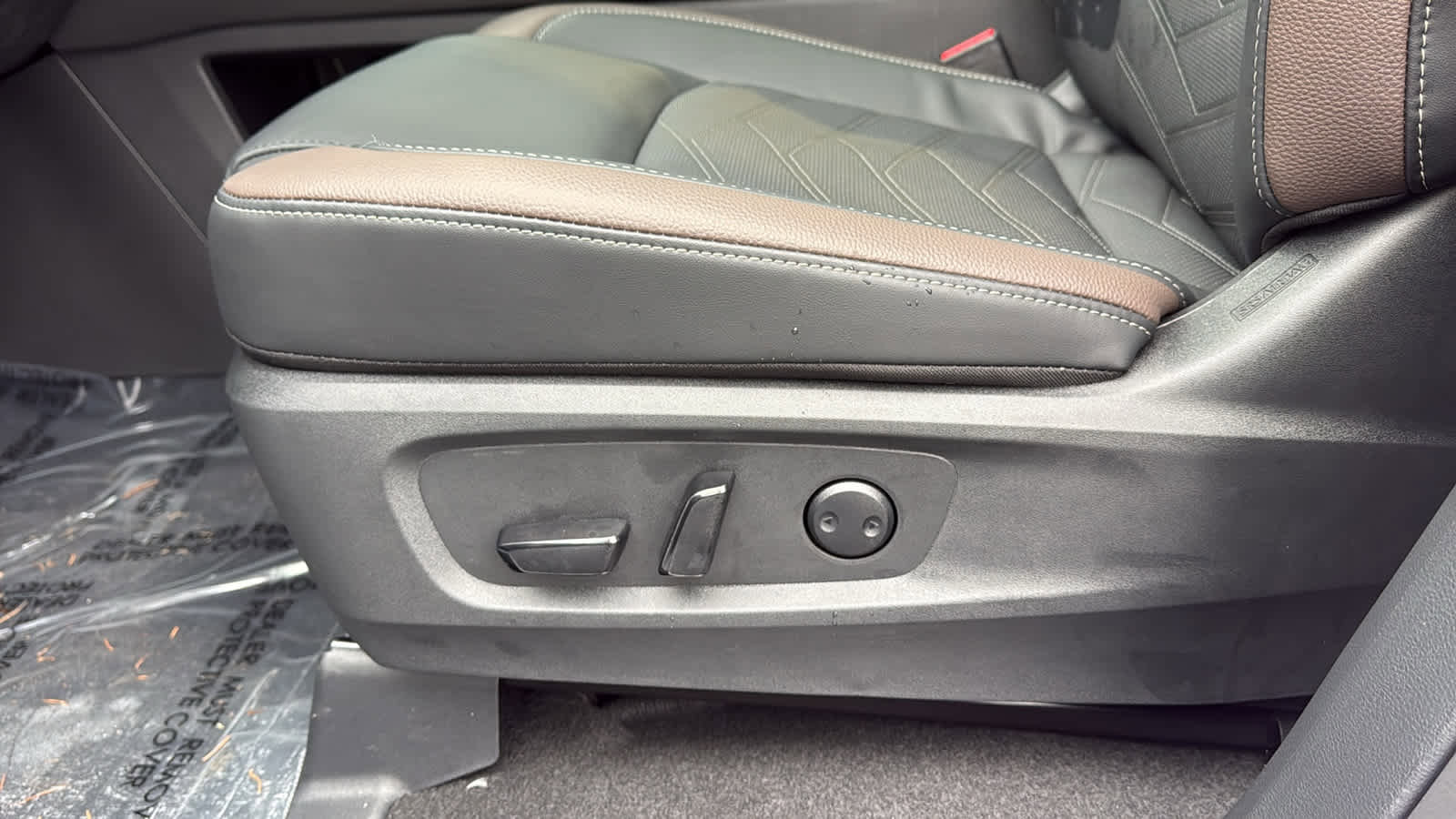 New 2025 Nissan Pathfinder Platinum w/ Cargo Package image 20