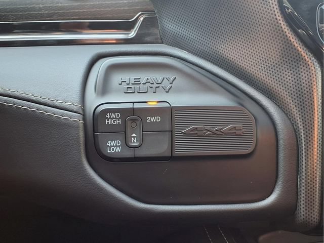 Used 2024 RAM 3500 Limited AWD/4WD image 12