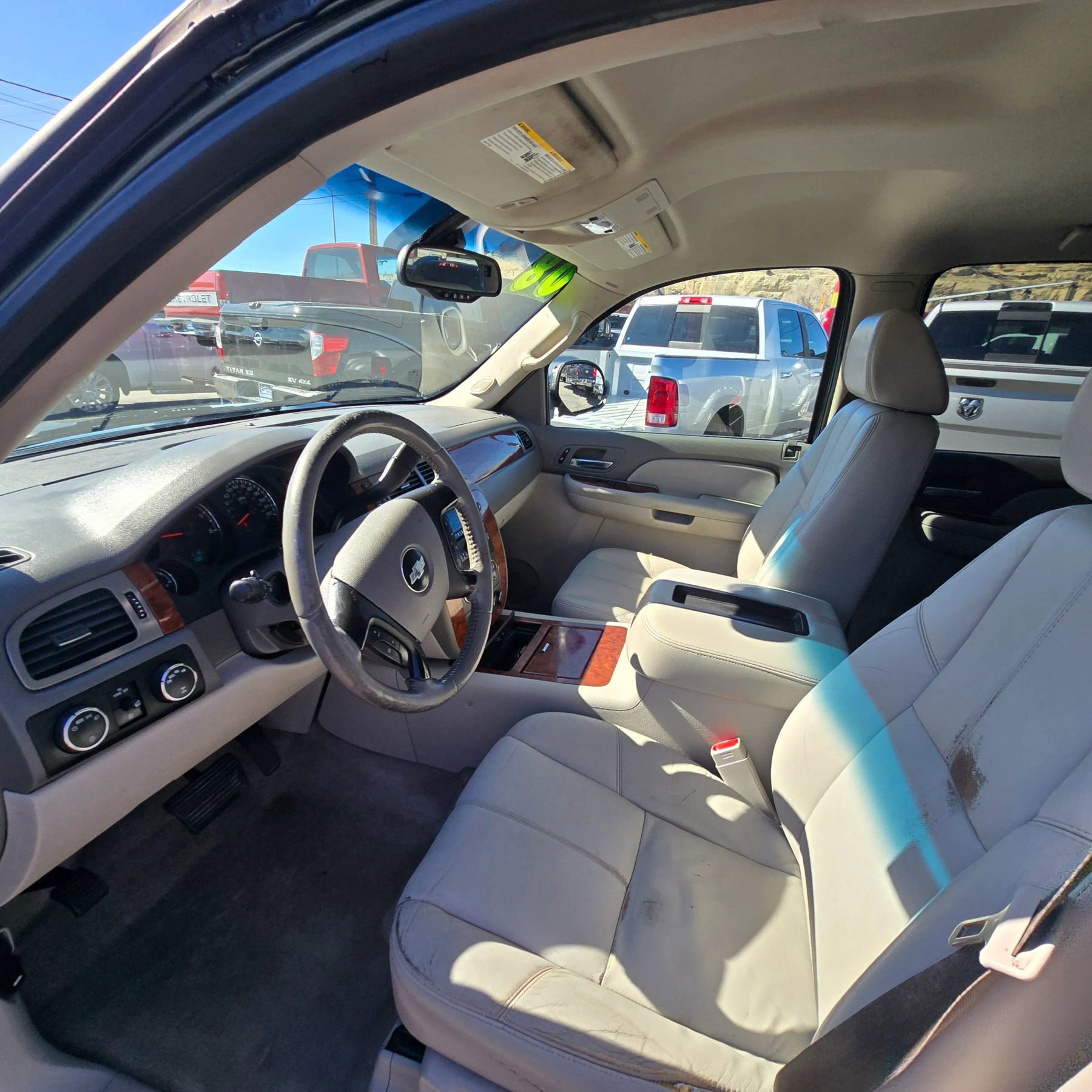 Used 2008 Chevrolet Avalanche LTZ w/ LTZ Preferred Equipment Group AWD/4WD image 9