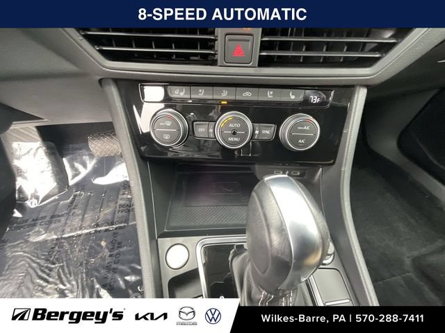 Certified 2021 Volkswagen Jetta SEL Premium FWD image 12