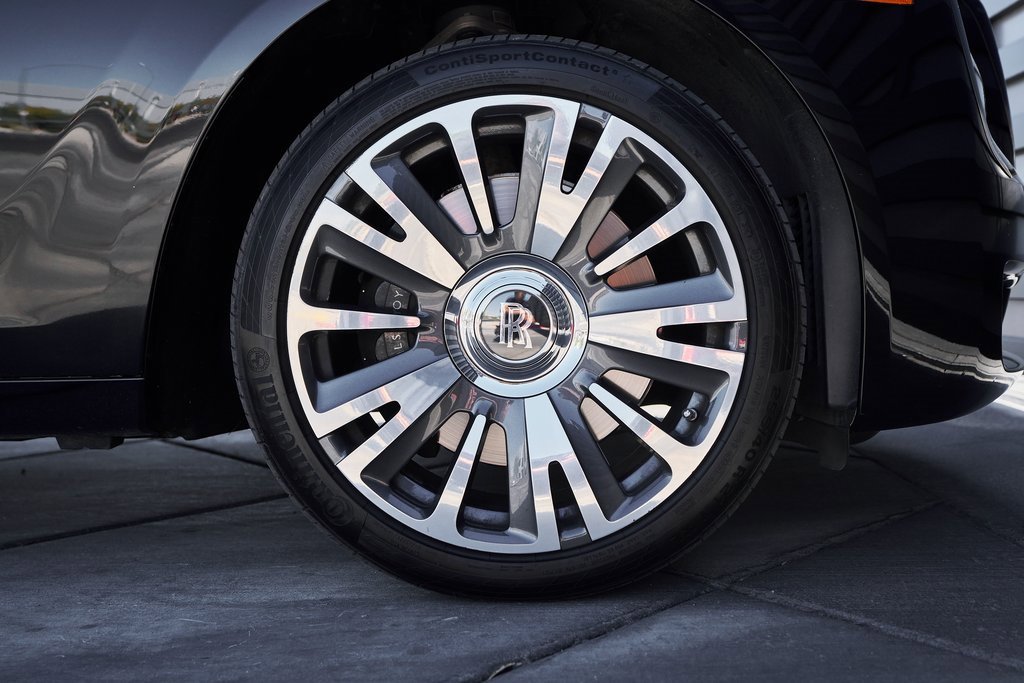 Used 2019 Rolls-Royce Ghost image 19