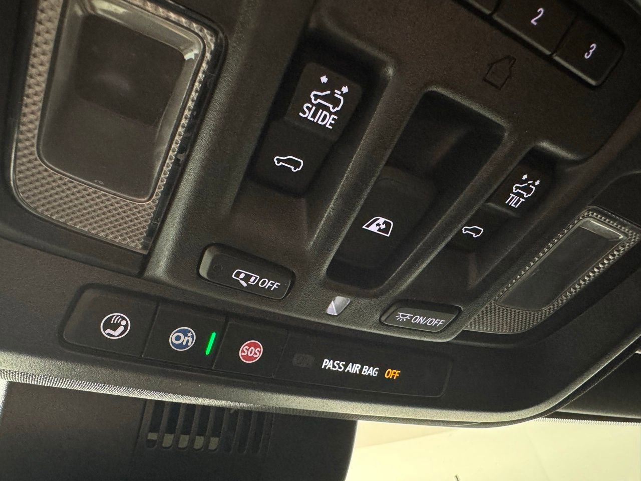 Used 2025 GMC Sierra 2500 AT4 w/ AT4 Premium Plus Package image 38