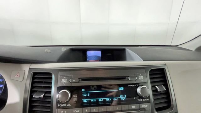 Used 2012 Toyota Sienna XLE FWD image 35