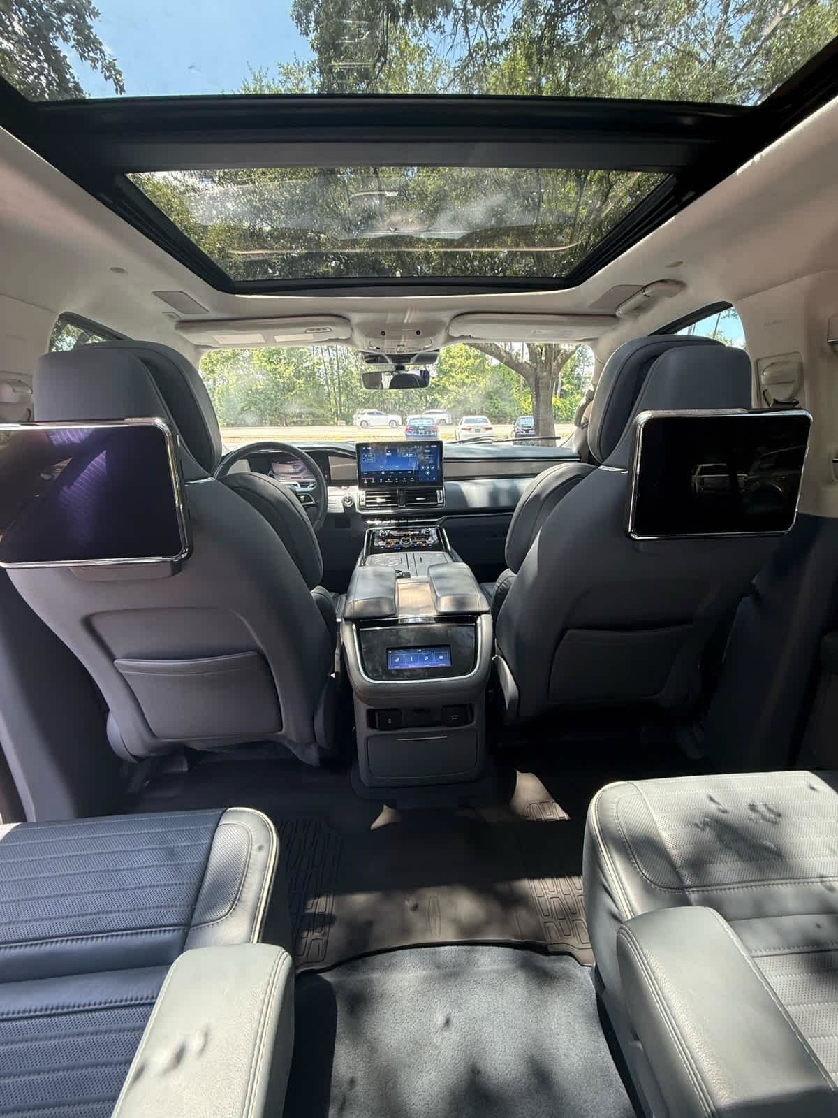 Used 2023 Lincoln Navigator L Black Label AWD/4WD image 18