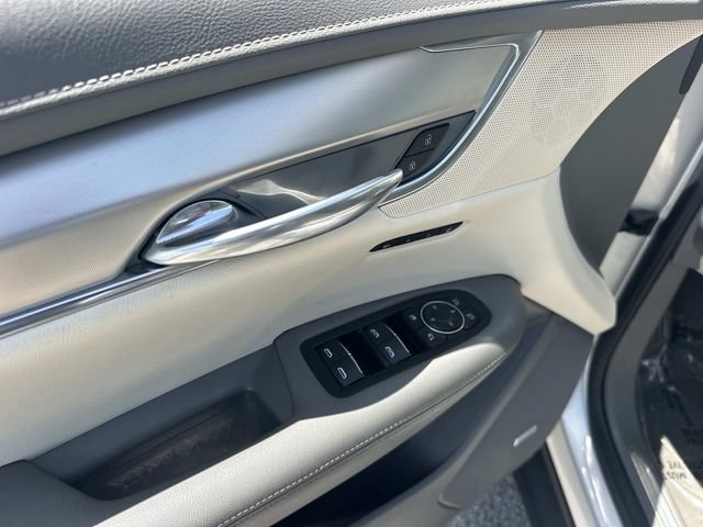 Certified 2025 Cadillac XT5 Luxury FWD image 19
