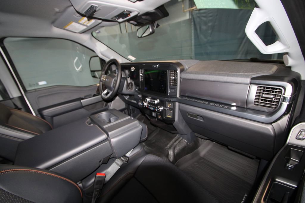 Used 2025 Ford F350 Lariat w/ Black Appearance Package image 24