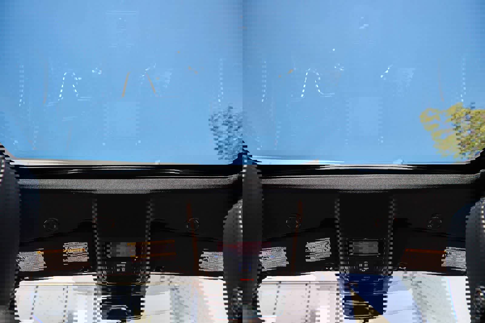 New 2026 Land Rover Discovery Sport Landmark image 16