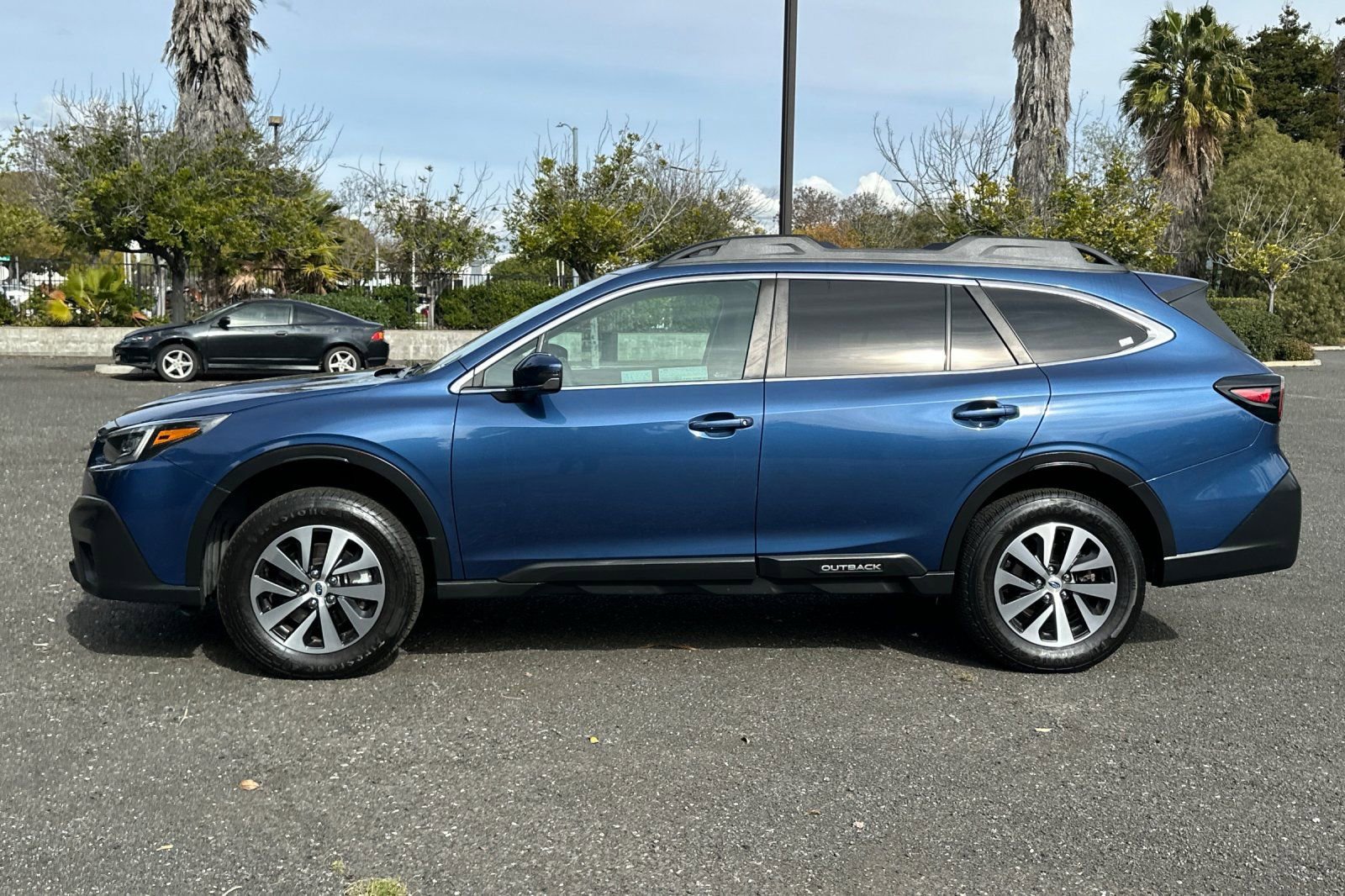 Used 2022 Subaru Outback Premium image 6