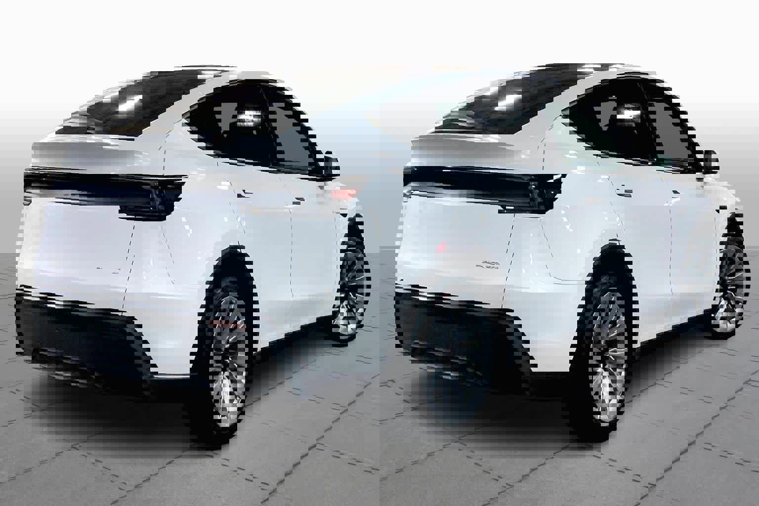 Used 2026 Tesla Model Y AWD image 12