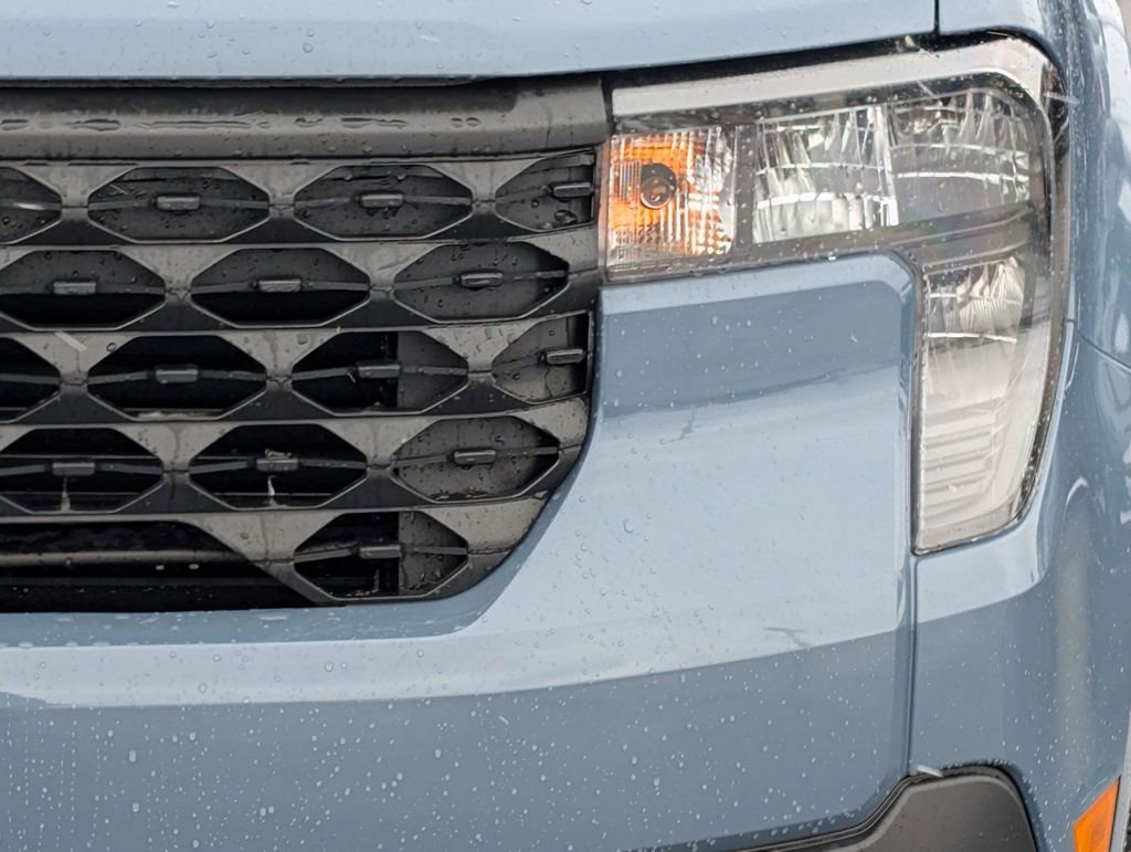 New 2025 Ford Maverick XLT image 10