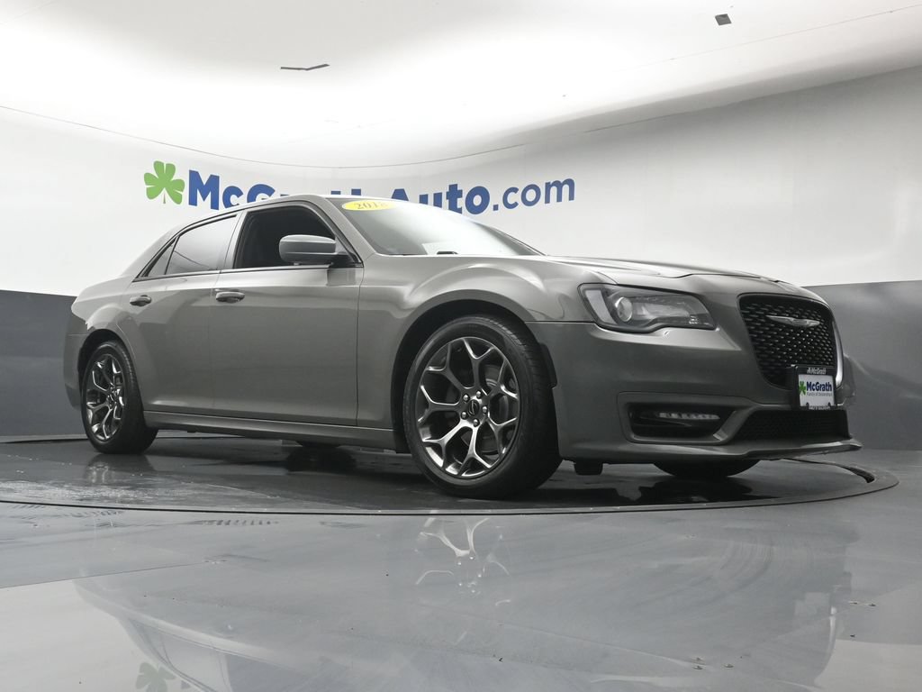 Used 2018 Chrysler 300 S w/ S Model Appearance Package RWD image 26