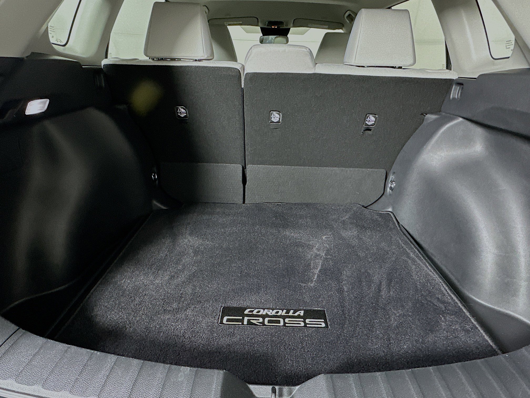 Used 2023 Toyota Corolla Cross L image 30