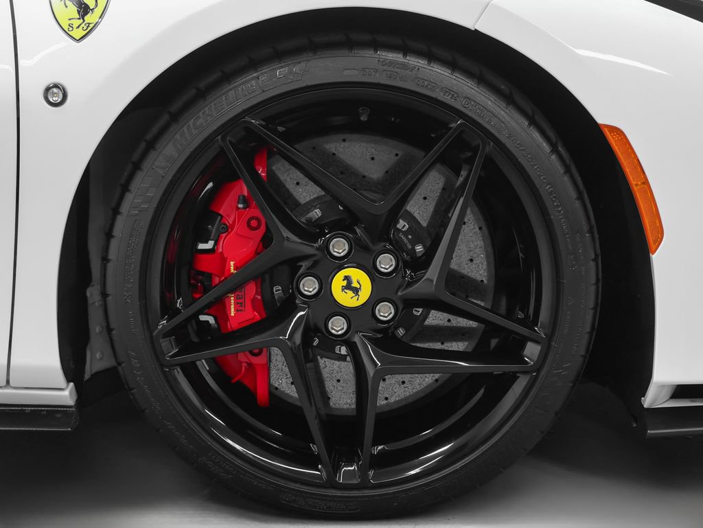 Certified 2022 Ferrari F8 Tributo RWD image 13