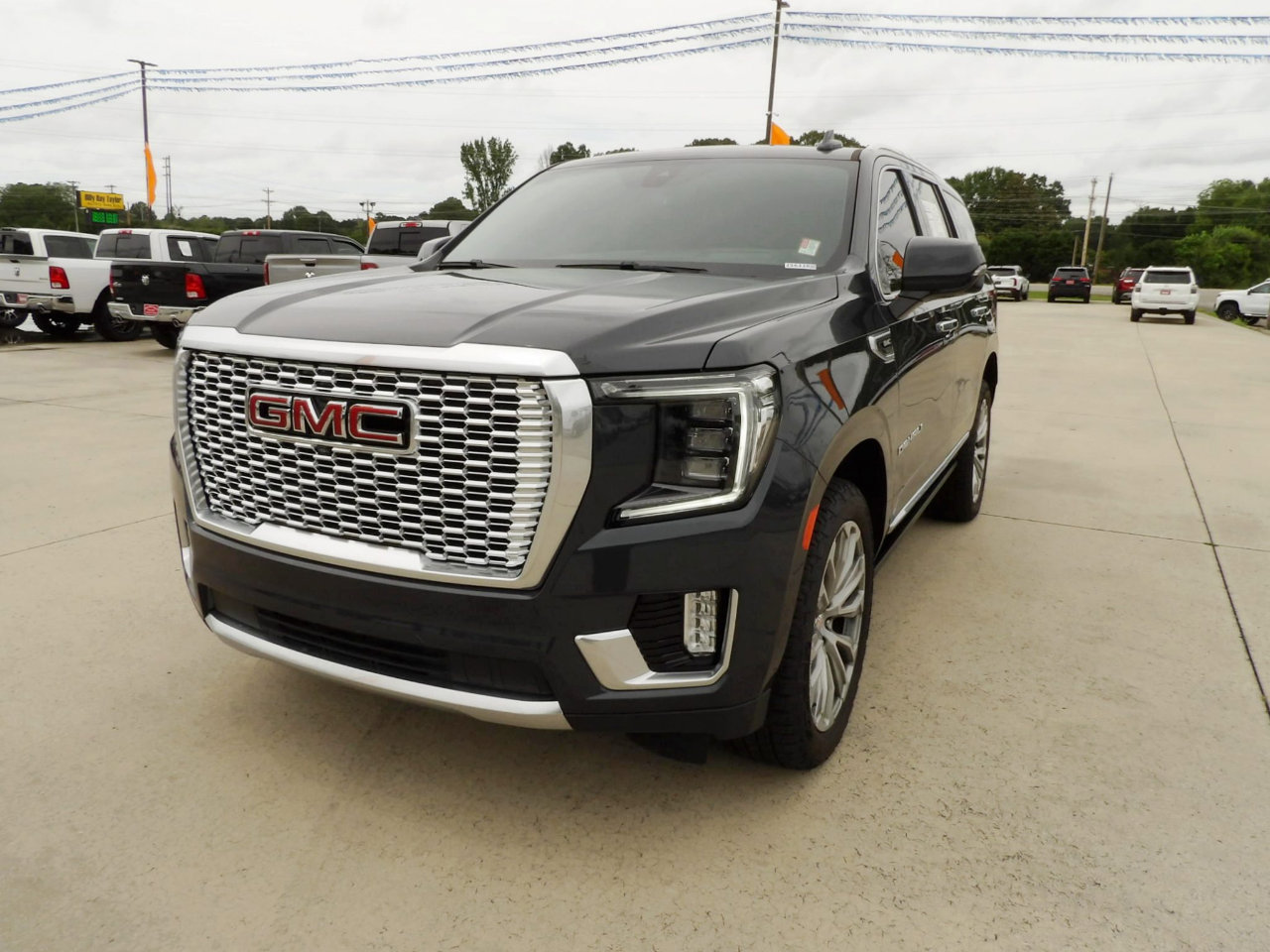 Used 2021 GMC Yukon Denali w/ Denali Premium Package