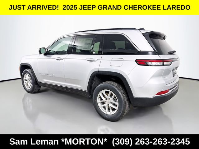 New 2025 Jeep Grand Cherokee Laredo w/ Luxury Tech Group I image 5