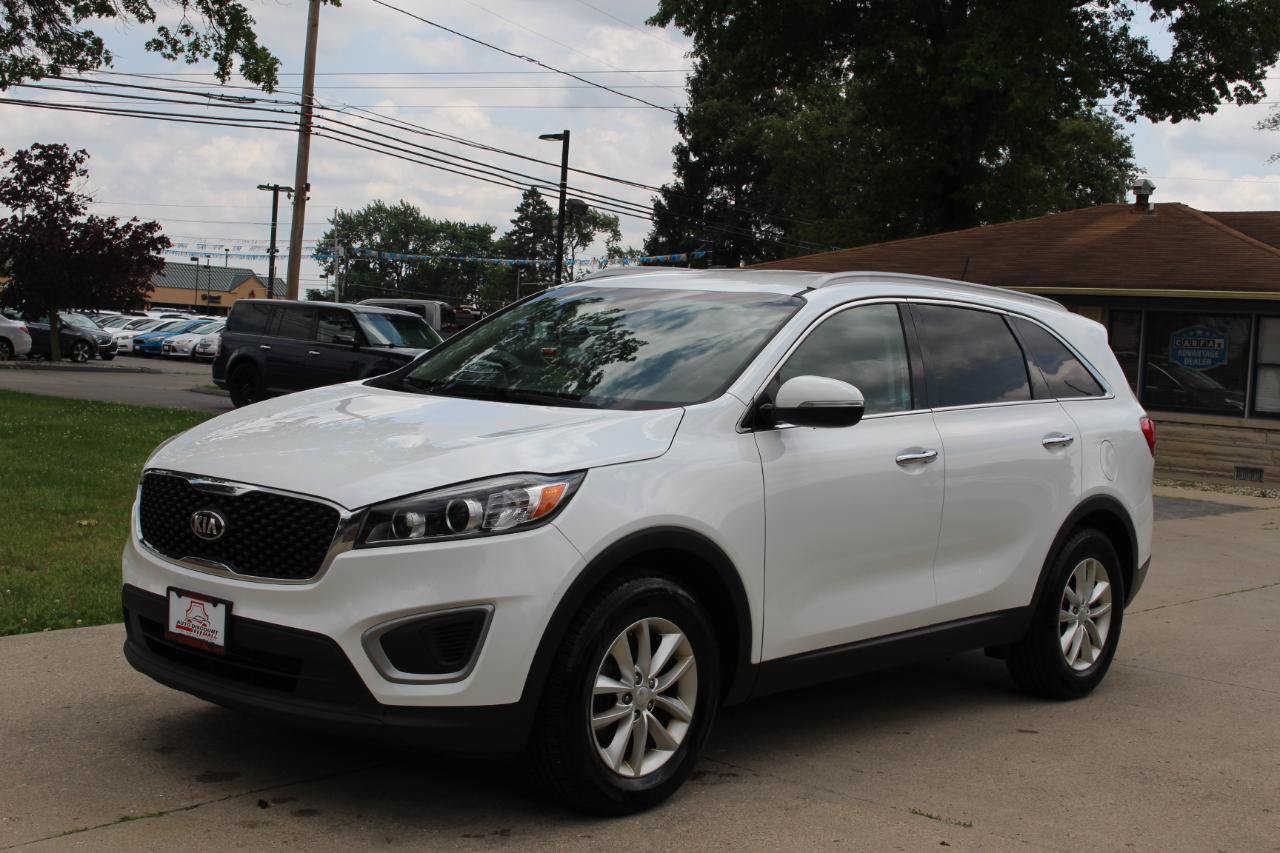Used 2017 Kia Sorento FWD image 5