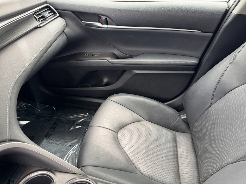 Certified 2022 Toyota Camry XSE FWD image 30