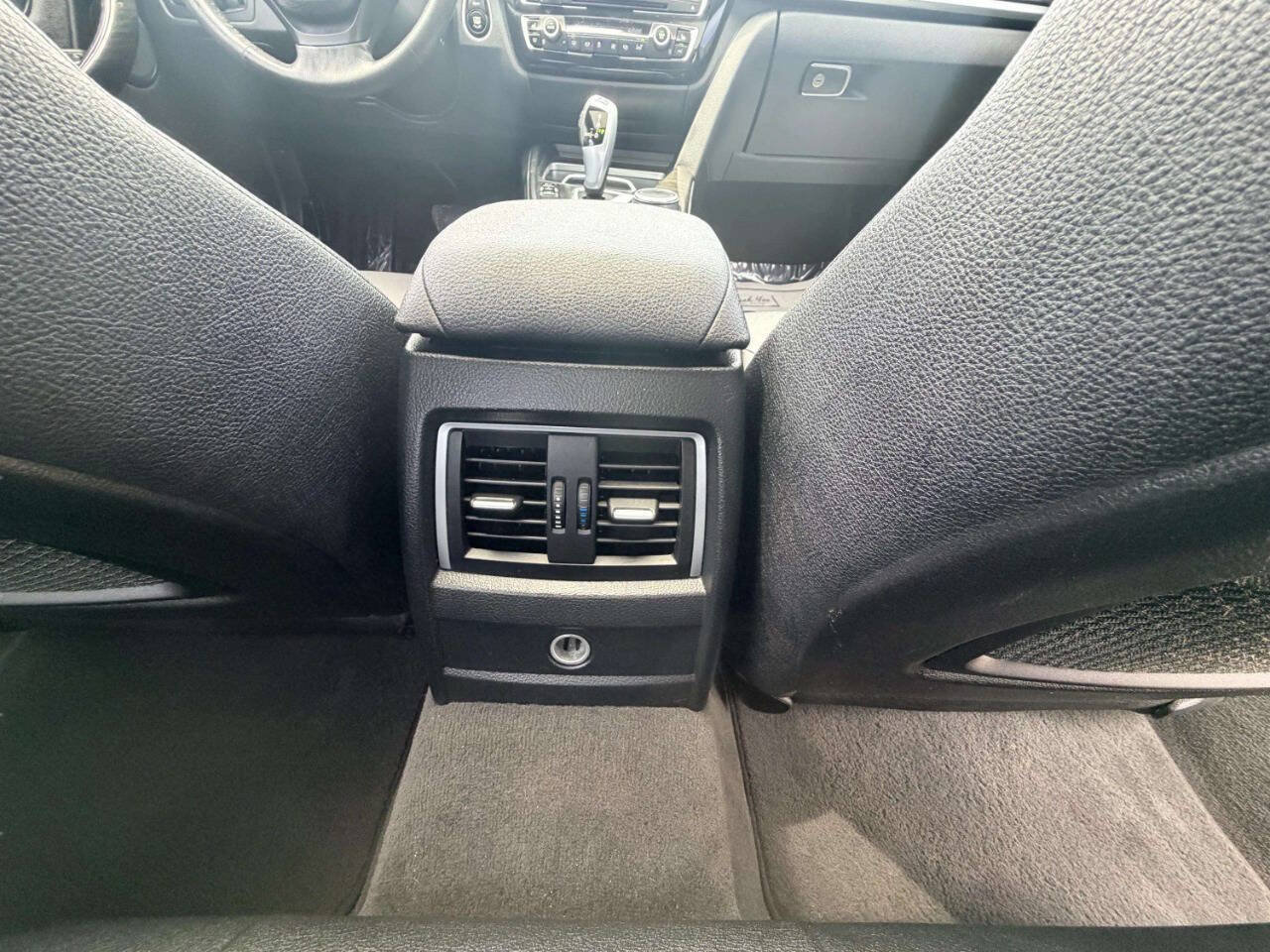 Used 2018 BMW 320i xDrive Sedan AWD/4WD image 27