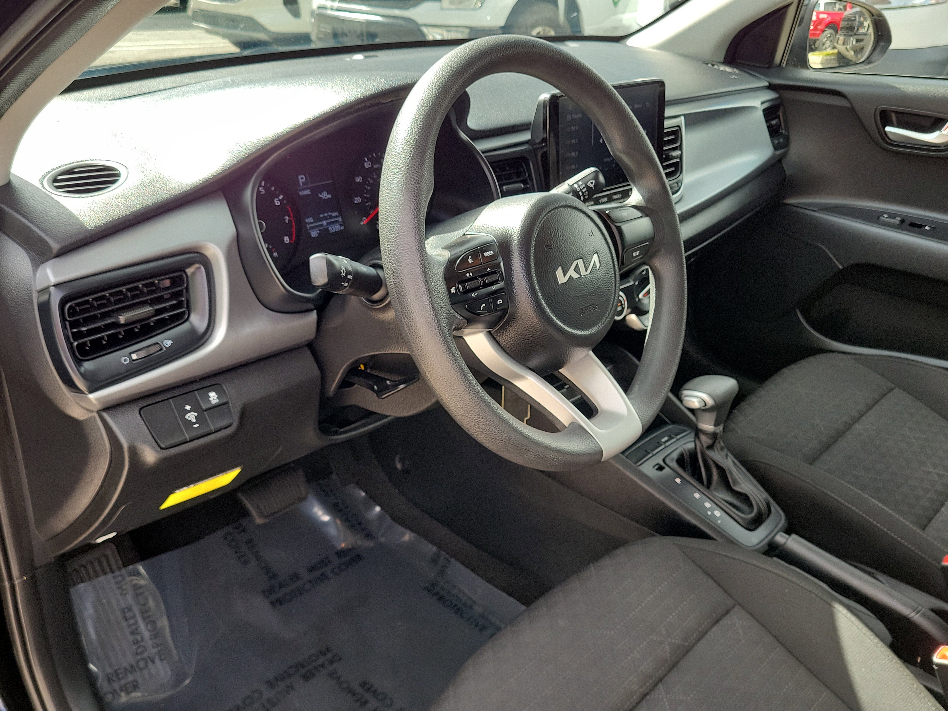 Used 2023 Kia Rio LX image 9