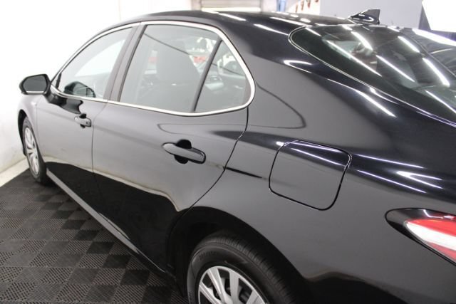 Used 2020 Toyota Camry LE w/ Fleet Convenience Package FWD image 9
