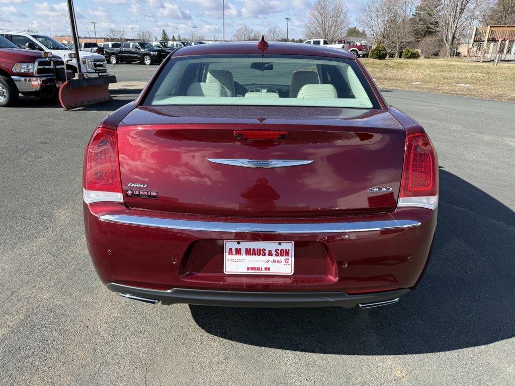 Used 2015 Chrysler 300 Limited w/ 300 Premium Group image 6