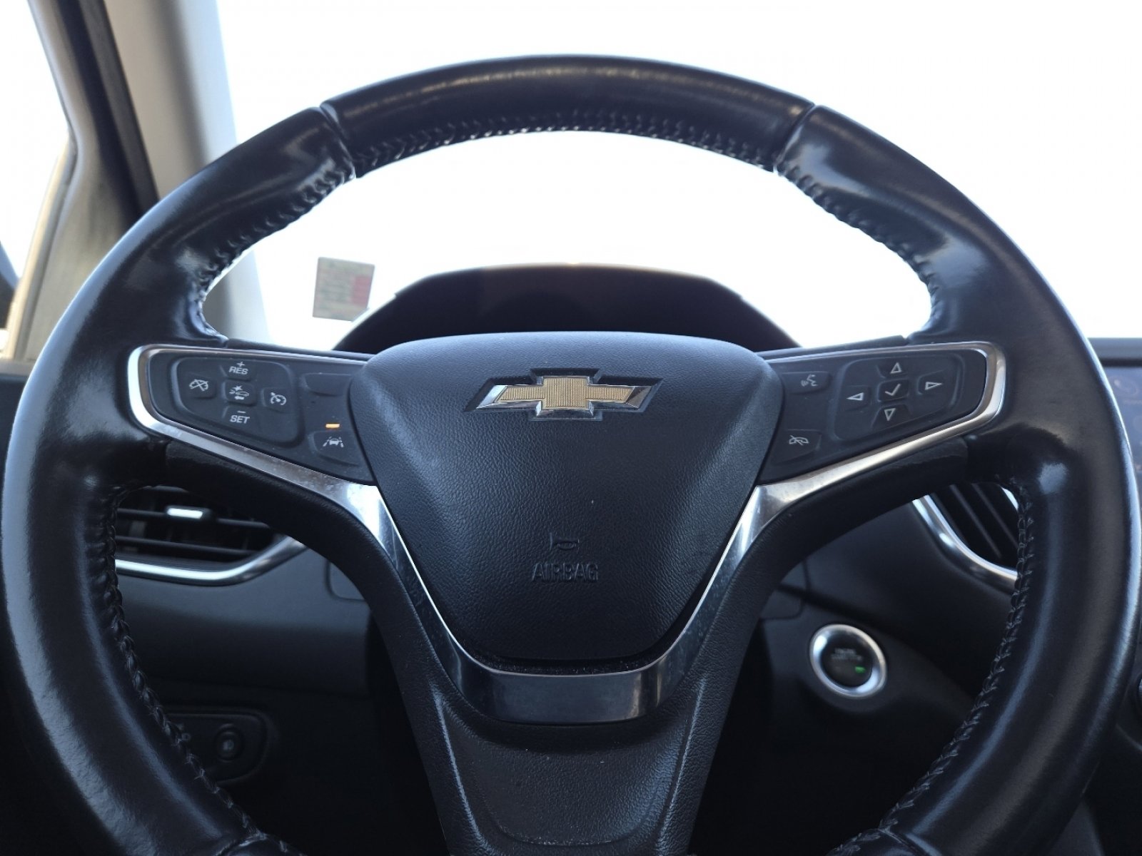 Used 2021 Chevrolet Equinox LT image 24