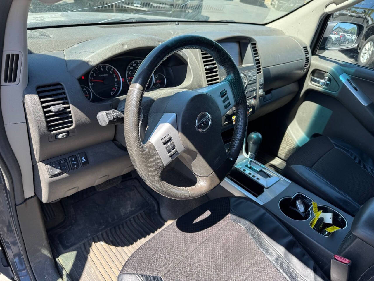 Used 2012 Nissan Pathfinder Silver RWD image 11