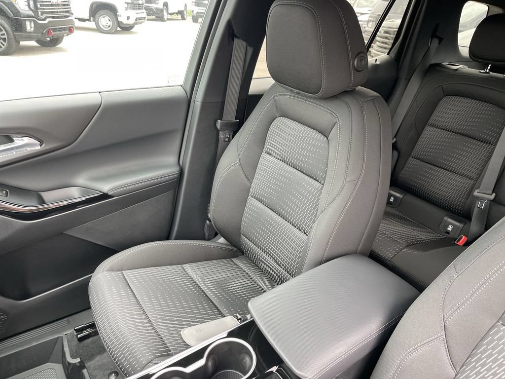 New 2026 Chevrolet Equinox LT w/ LPO, Floor Liner Package FWD image 24