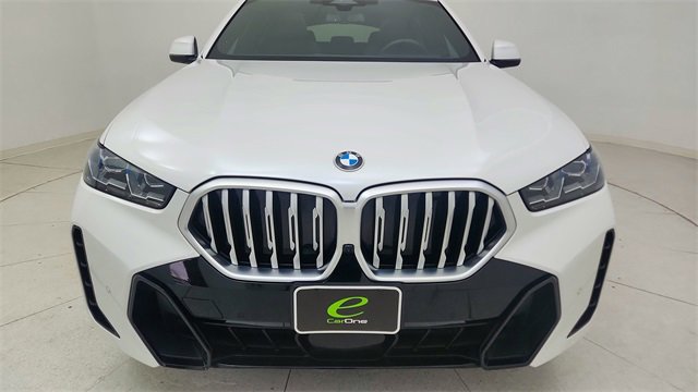 Used 2024 BMW X6 xDrive40i w/ Premium Package image 9