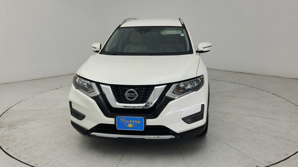 Used 2020 Nissan Rogue SV FWD image 2