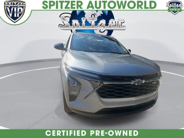 Used 2024 Chevrolet Trax RS w/ Driver Confidence Package FWD image 4