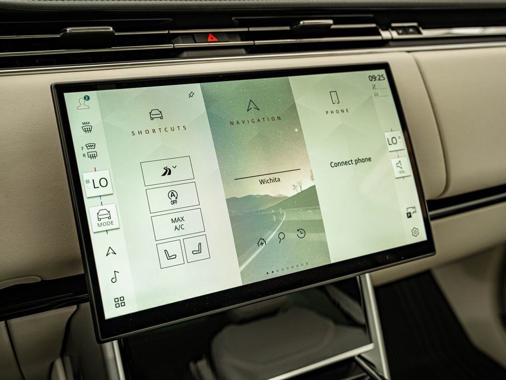 New 2026 Land Rover Range Rover SE AWD/4WD image 24