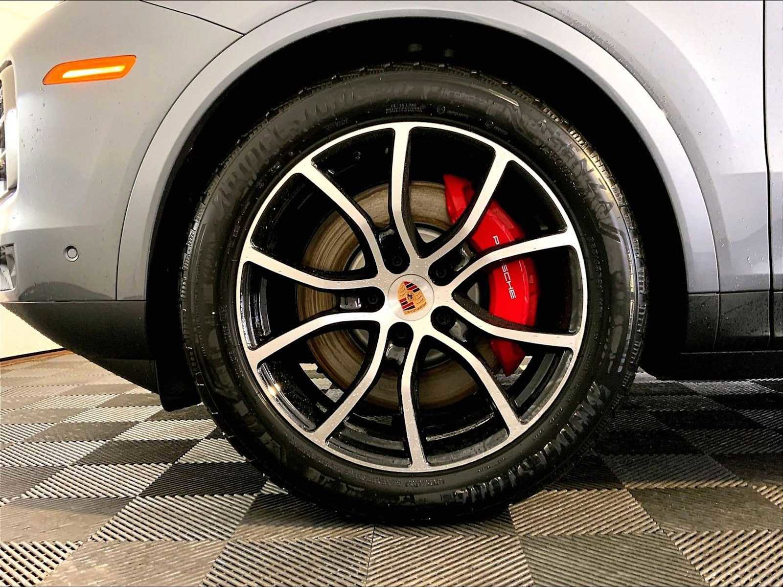 New 2026 Porsche Cayenne S image 11