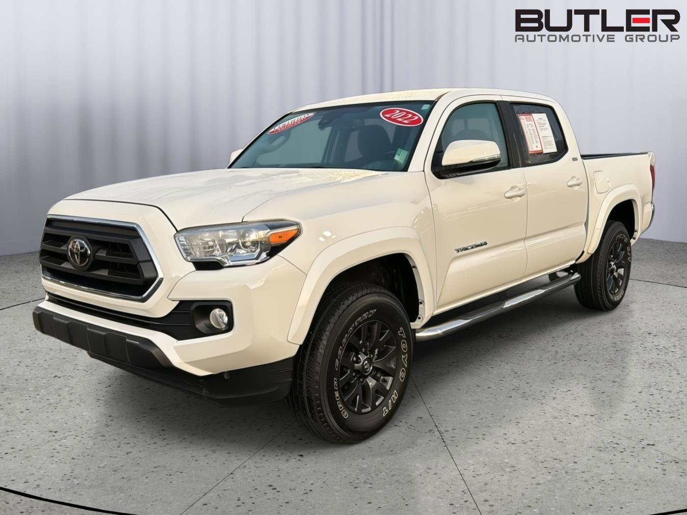 Certified 2022 Toyota Tacoma SR5 image 2
