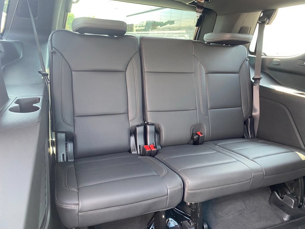 New 2026 Chevrolet Tahoe High Country AWD/4WD image 32