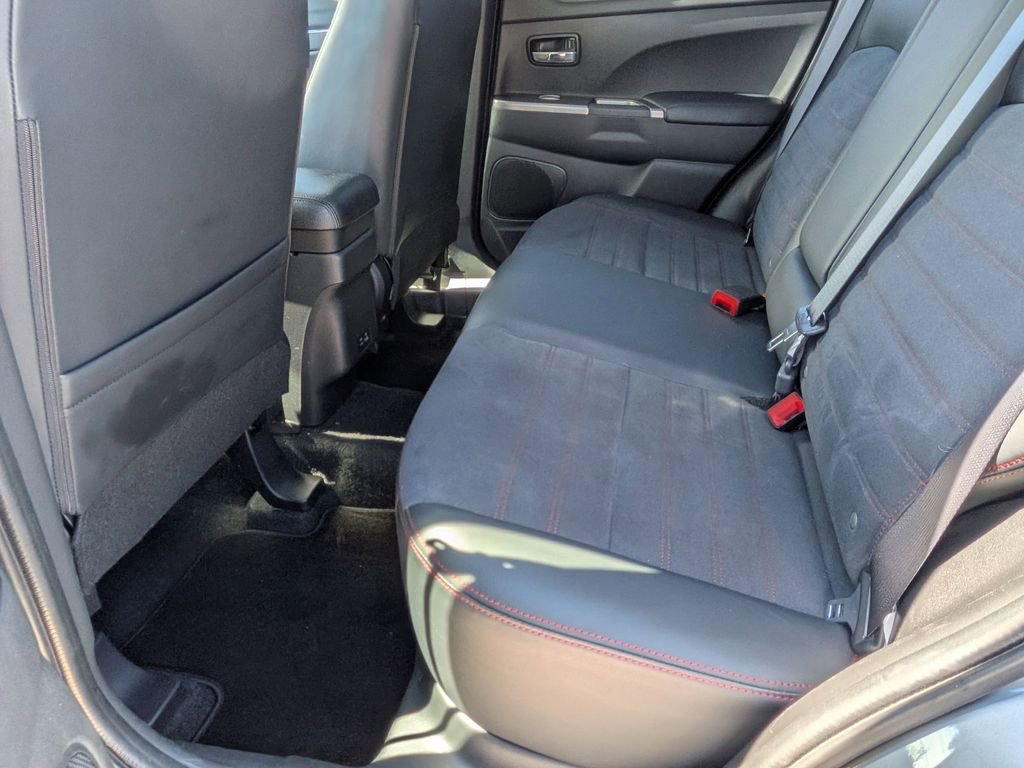 Used 2025 Mitsubishi Outlander Sport SE AWD/4WD image 24