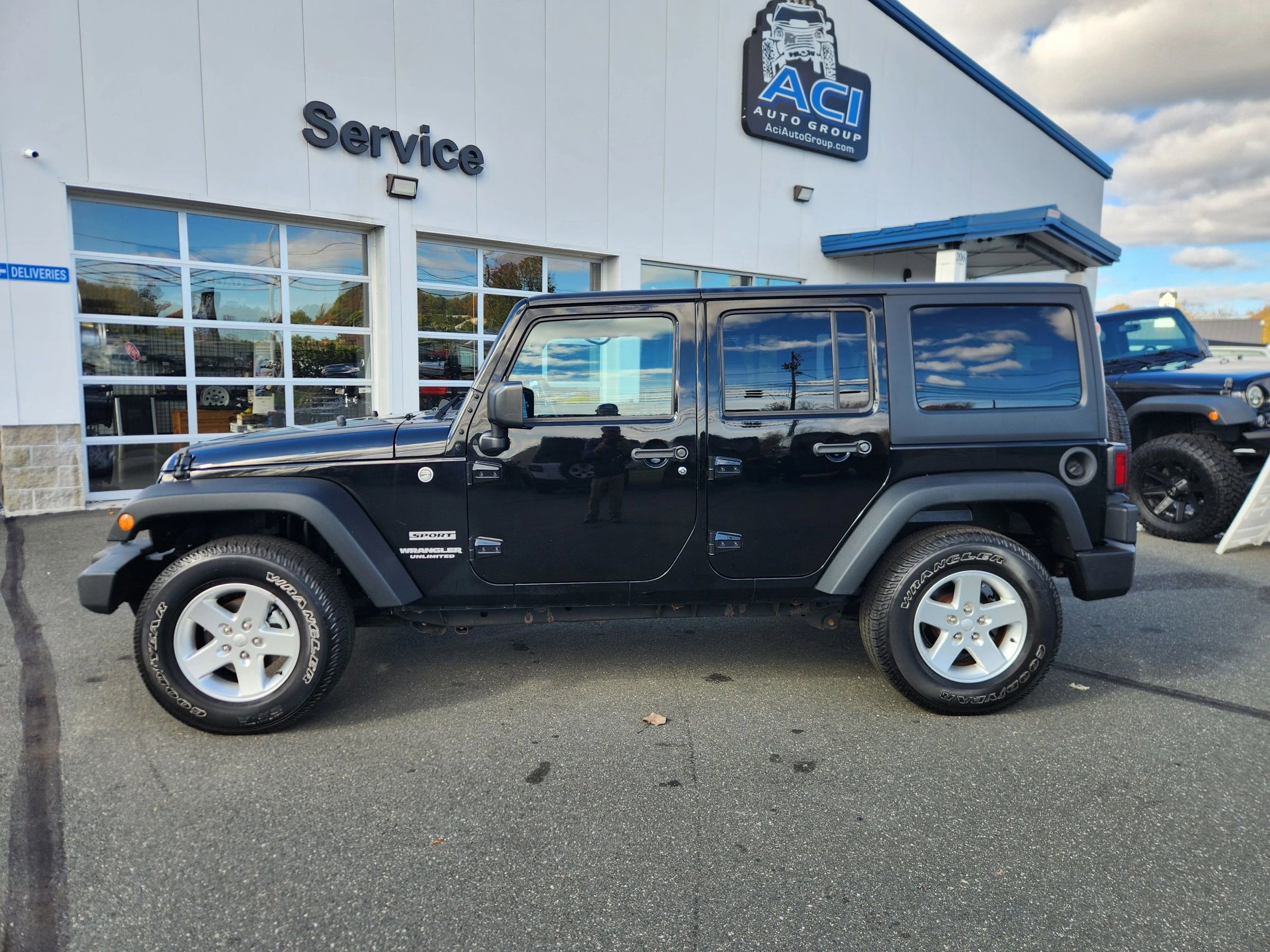 Used 2016 Jeep Wrangler Unlimited Sport w/ Quick Order Package 24S image 8