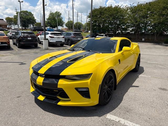 Used 2018 Chevrolet Camaro SS RWD image 8