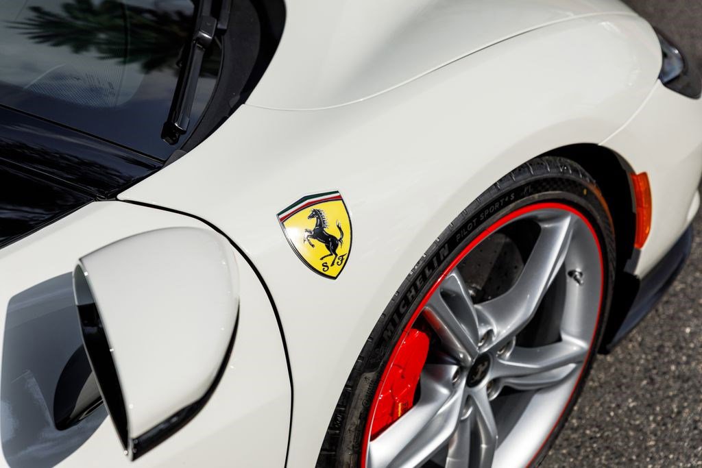 Used 2024 Ferrari 296 GTS RWD image 32