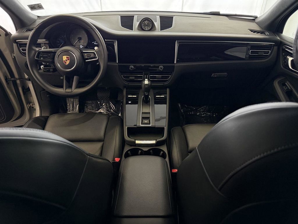 Used 2023 Porsche Macan S image 16