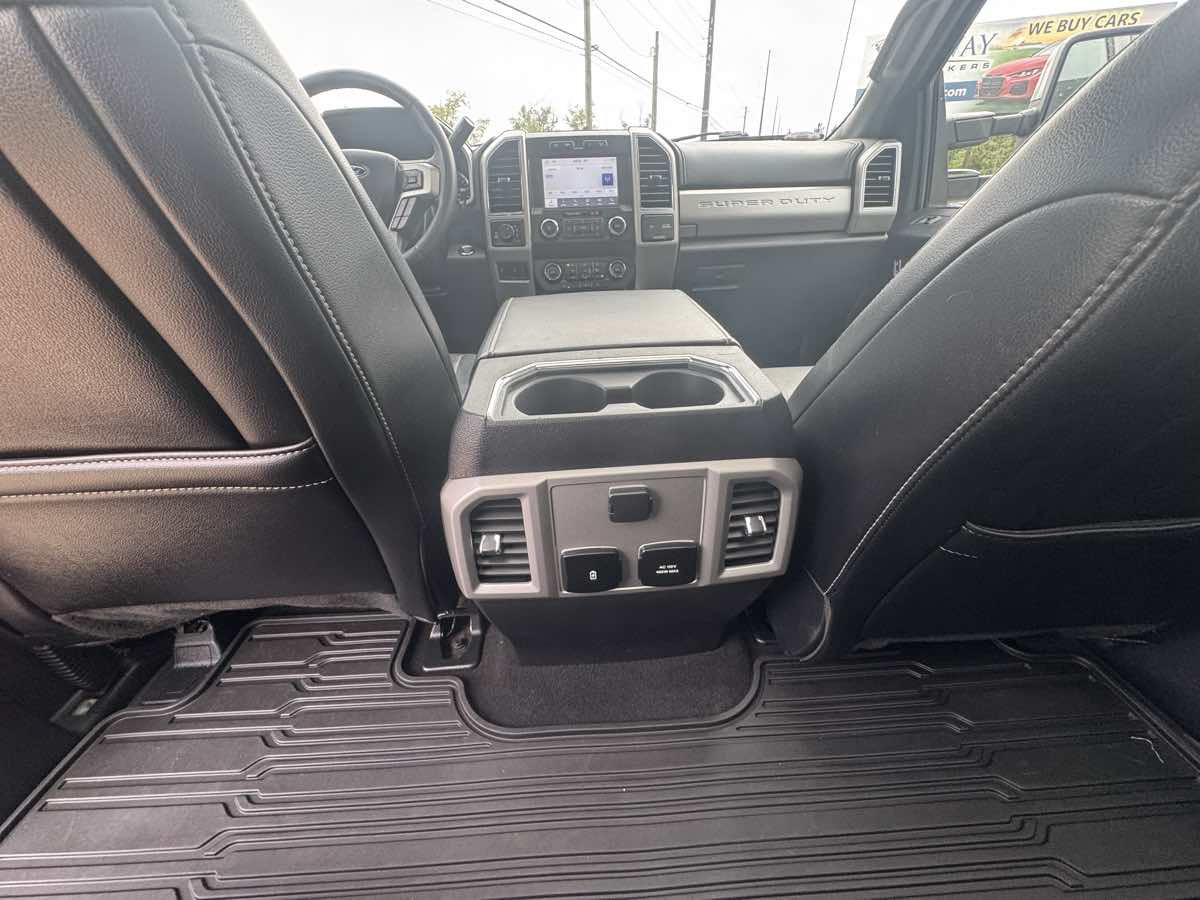 Used 2021 Ford F250 Lariat w/ Lariat Ultimate Package AWD/4WD image 27