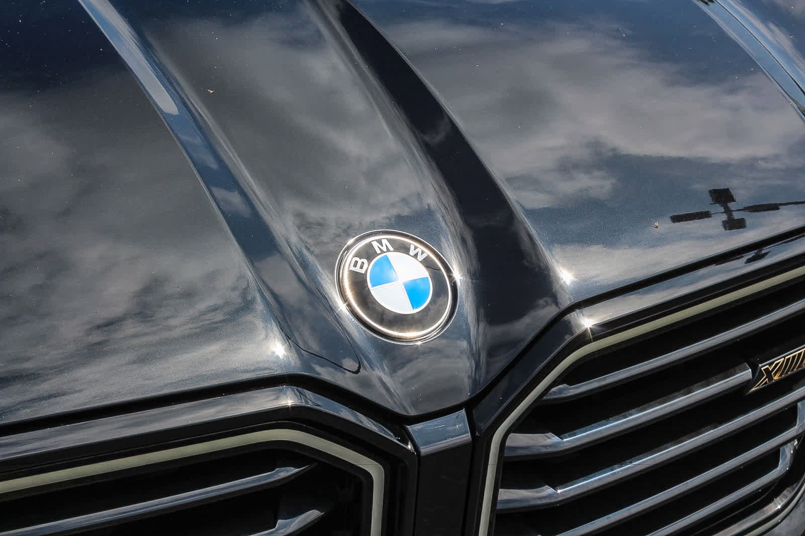Certified 2023 BMW XM AWD/4WD image 11