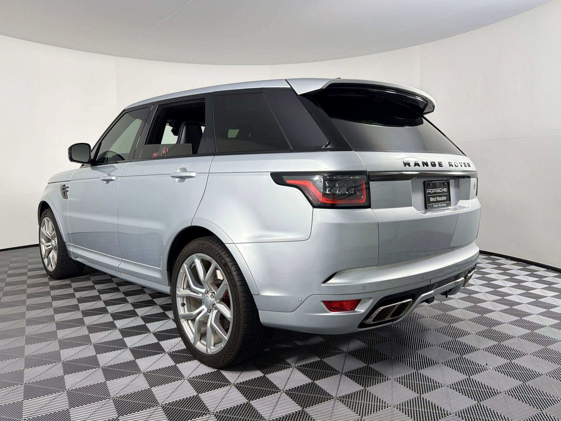 Used 2022 Land Rover Range Rover Sport SVR AWD/4WD image 3