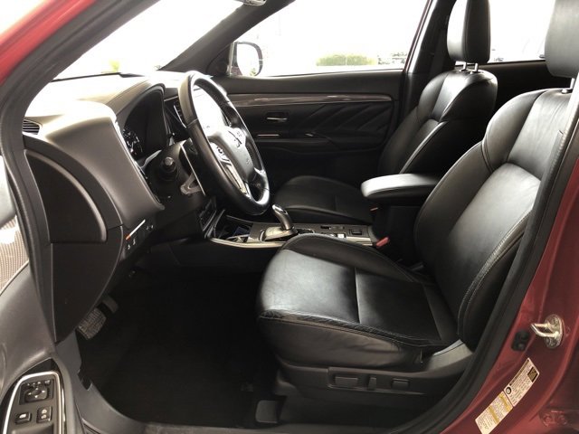 Used 2020 Mitsubishi Outlander SEL image 34