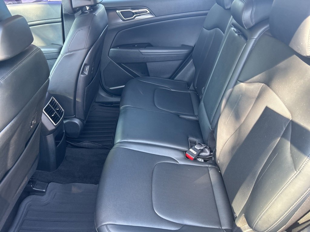 Used 2023 Kia Sportage EX image 22