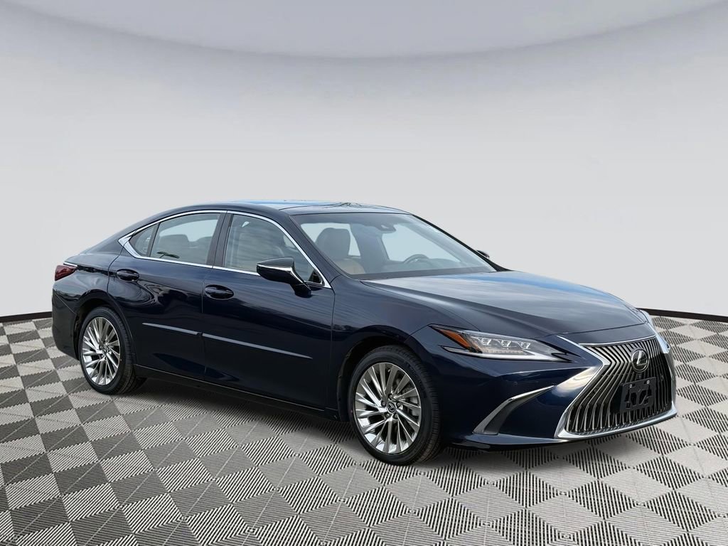 Used 2019 Lexus ES 350 Ultra Luxury w/ Accessory Package 2