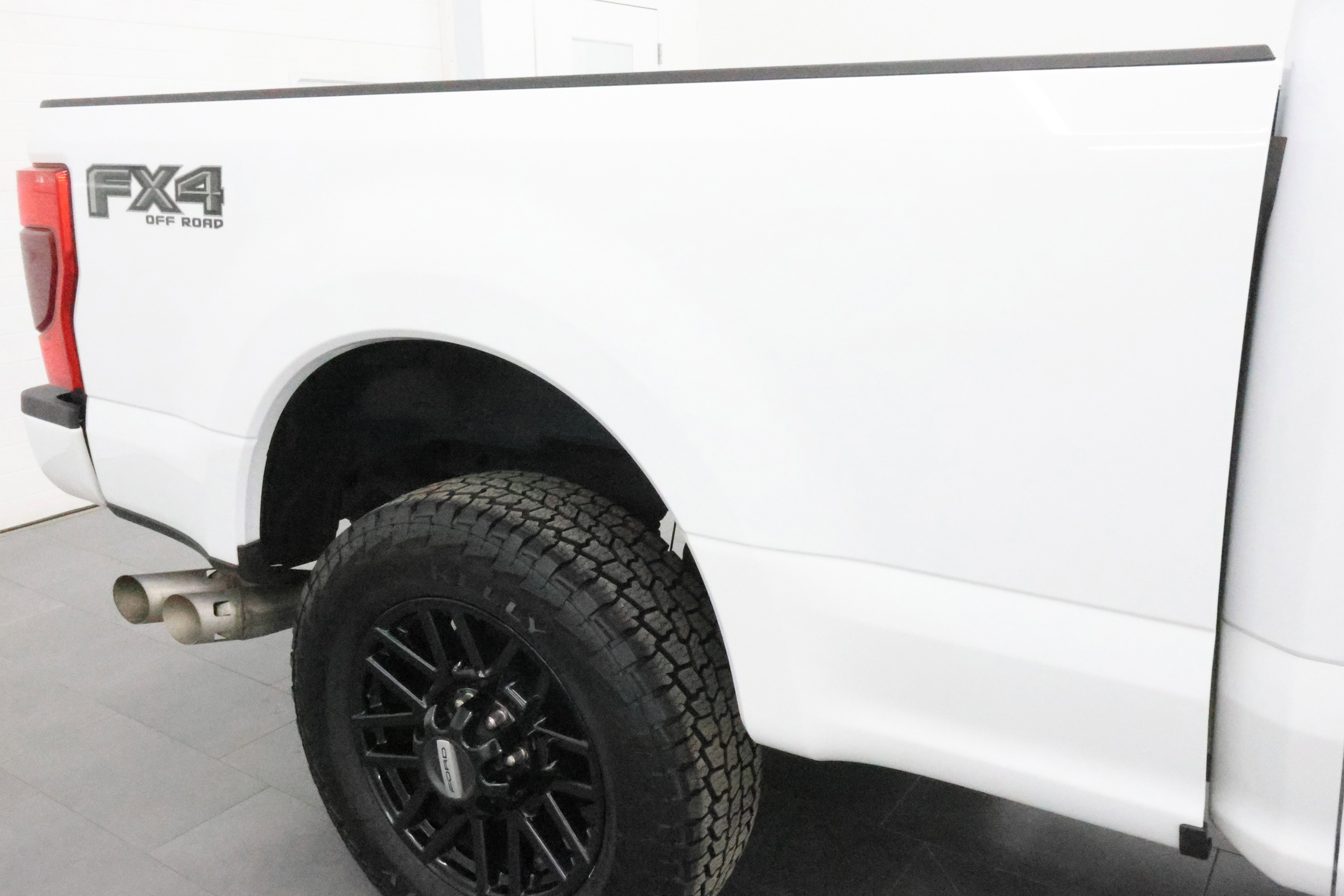 Used 2022 Ford F250 XLT w/ Black Appearance Package image 26