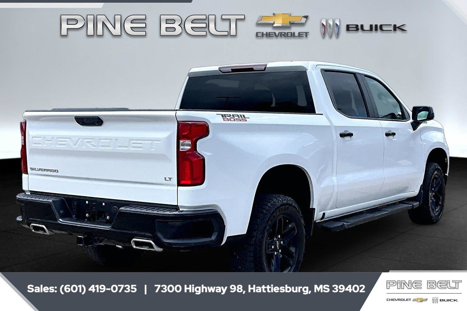 Used 2023 Chevrolet Silverado 1500 LT Trail Boss w/ Protection Package AWD/4WD image 12
