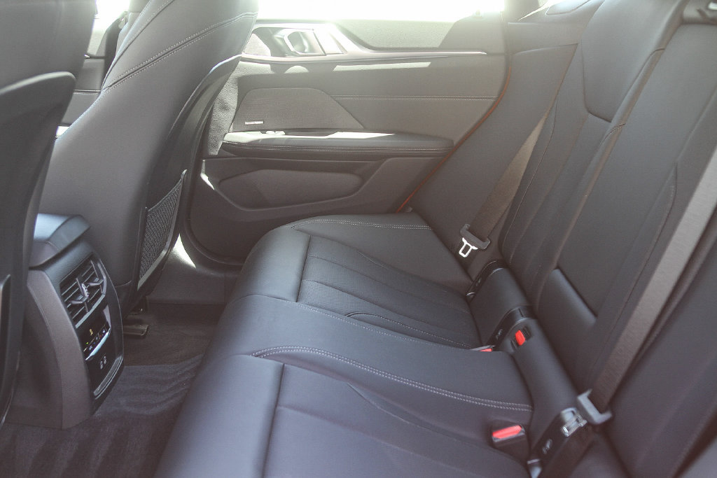 Certified 2023 BMW i4 eDrive35 w/ Premium Package RWD image 15